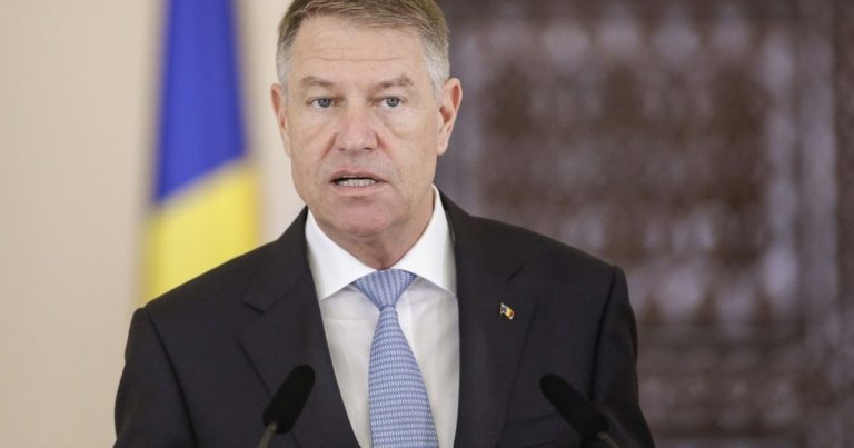 Iohannis: Sărbătoarea Învierii Domnului ne aduce împreună într-o comuniune a iertării şi a renaşterii