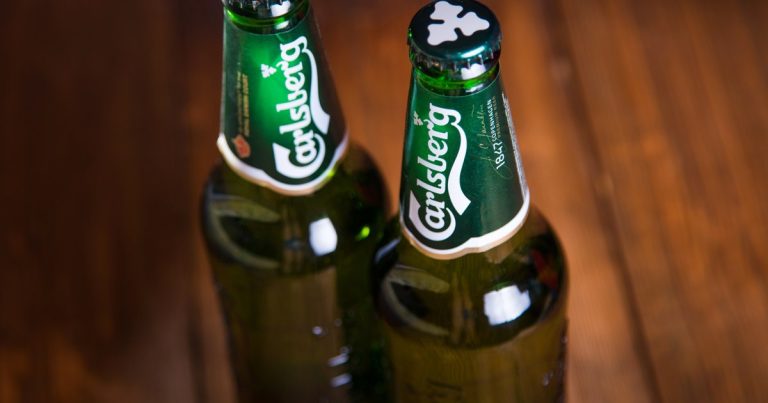 Grupul rus Baltika solicită despăgubiri de 902 milioane de dolari de la subsidiarele Carlsberg