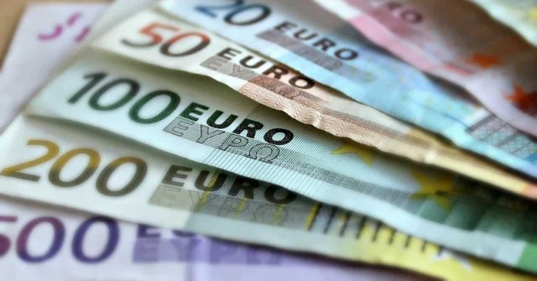 Costurile cu mâna de lucru în UE au crescut cu 5,3% în 2023 iar în România au urcat cu 16,1%