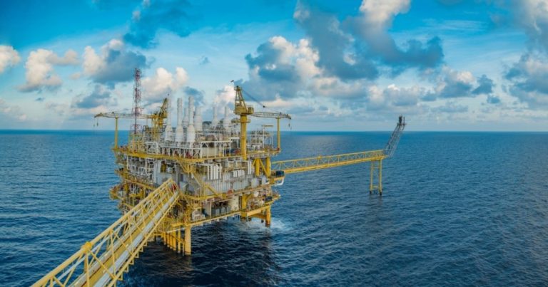 România este al treilea mare producător de petrol din UE