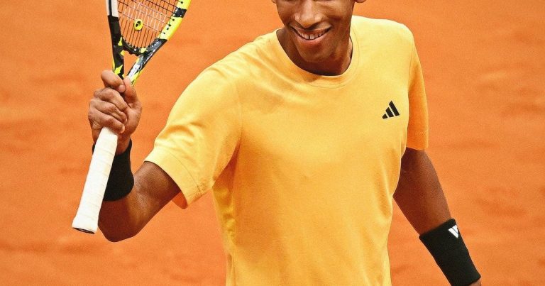 Auger-Aliassime va juca finala ATP Masters cu Rublev la Madrid, după abandonul lui Lehecka